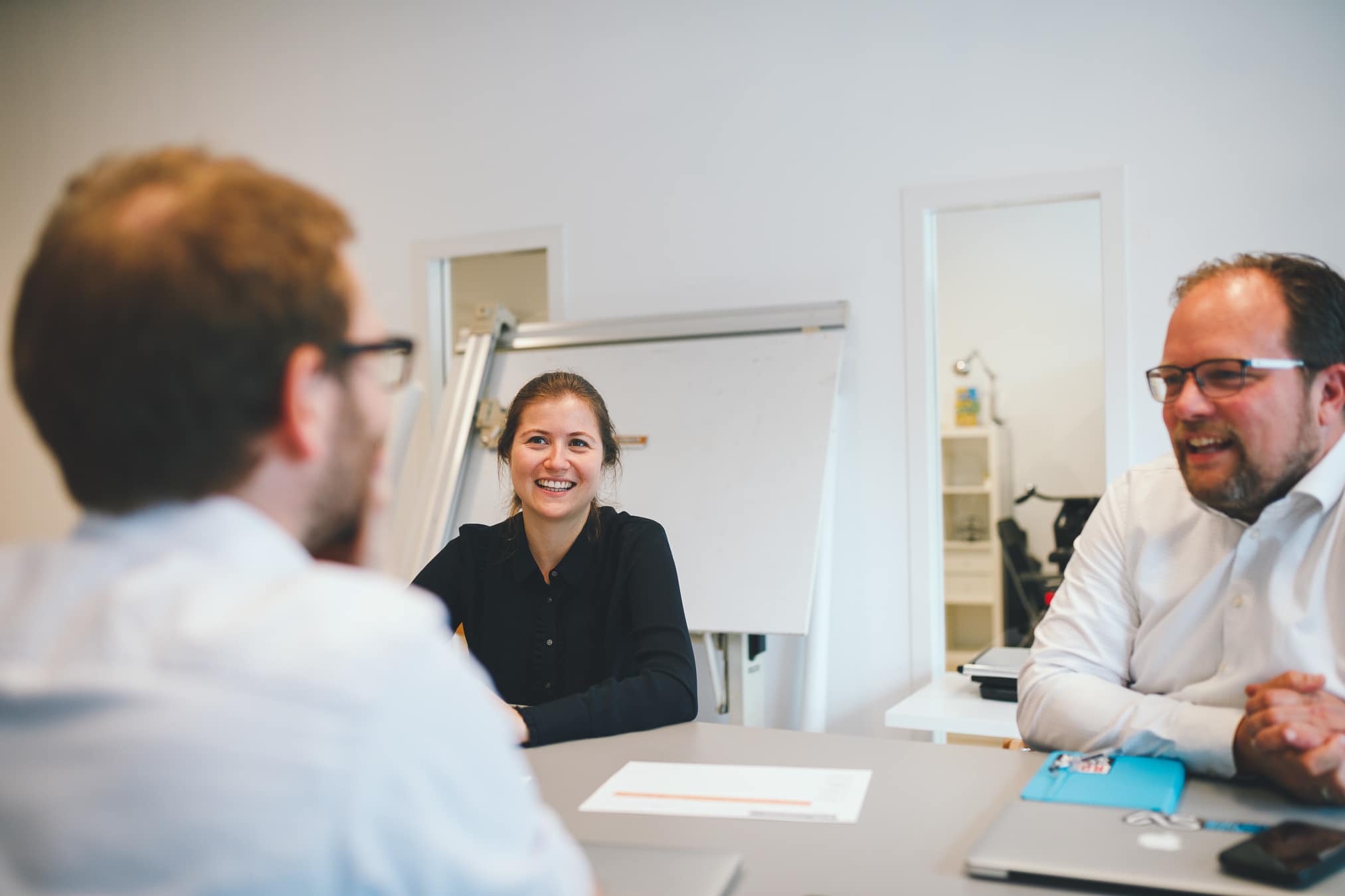 Collega's van GriDD aan het vergaderen